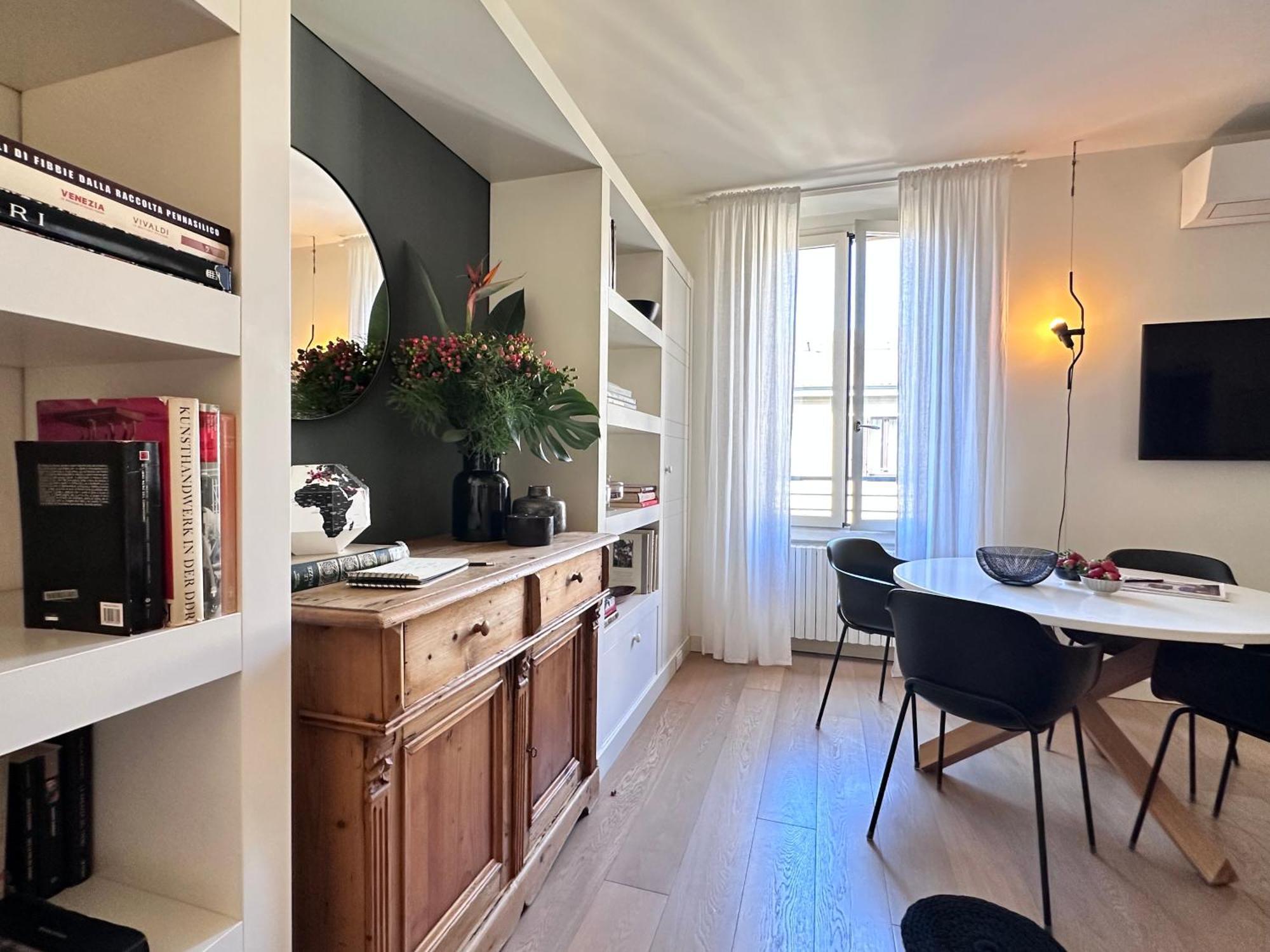 Lily Pads -Elegant Apartment- In The City Center Mailand Exterior foto